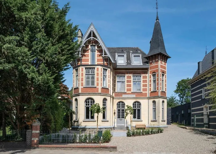 Bella Vista 2* 팔켄뷔르흐안더횔